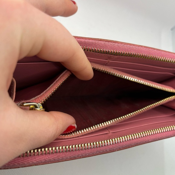 Miu Miu Wallet - Picture 5 of 6